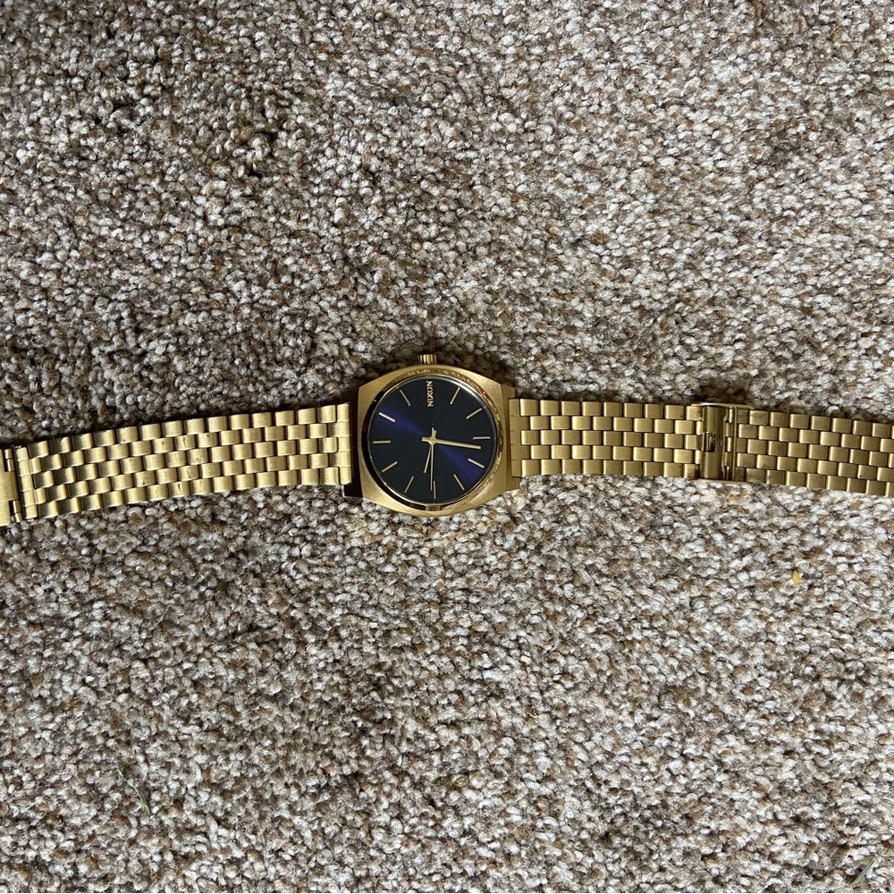 Nixon Watch Time teller
